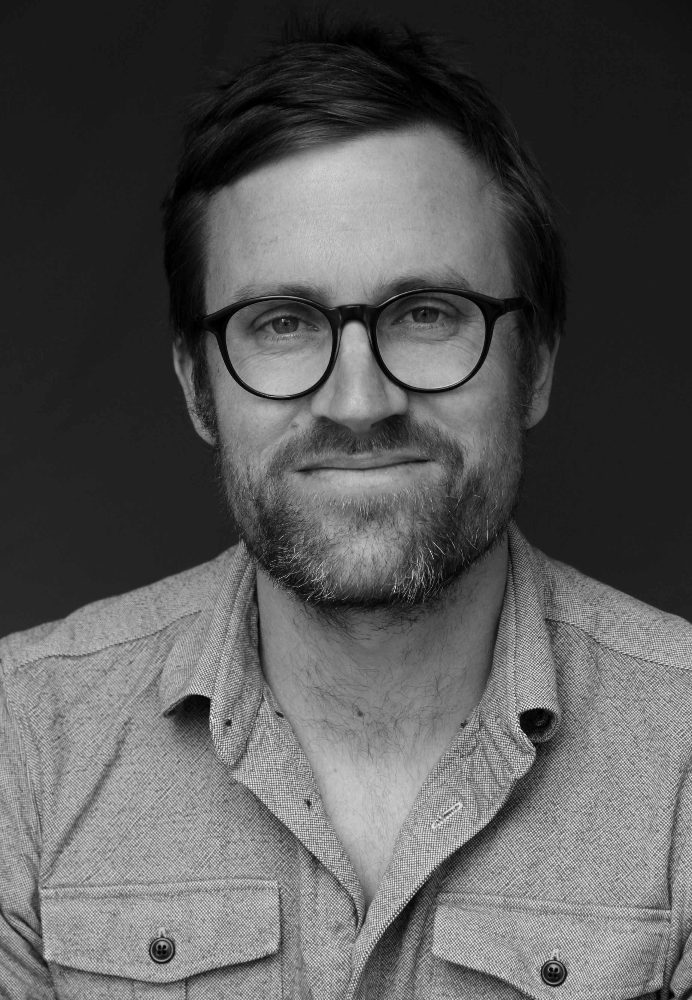 Philipp Felsch Portrait SW (web).jpg